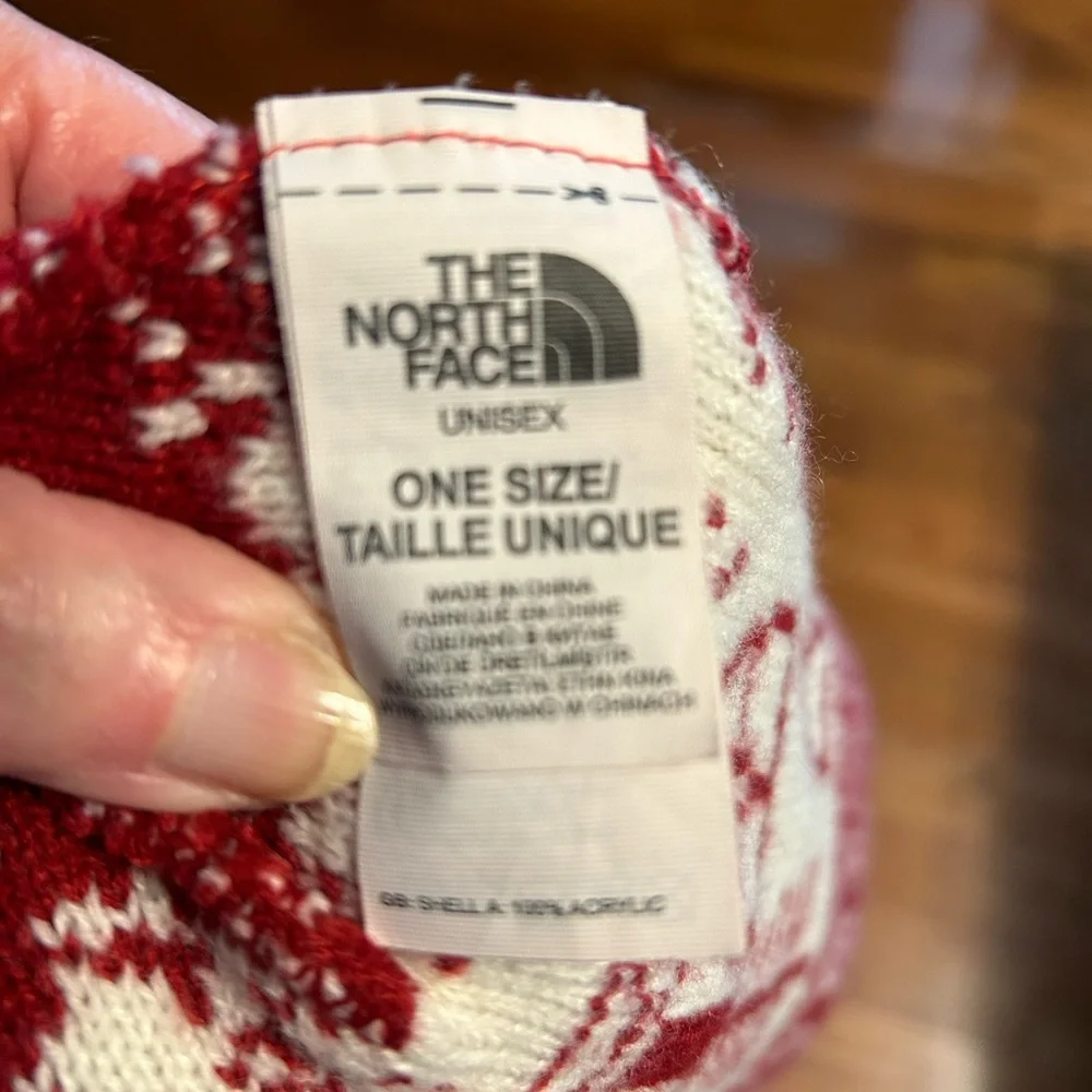 North Face Unisex / gender neutral winter toboggan hat with a beanie Pom. - Picture 5 of 7